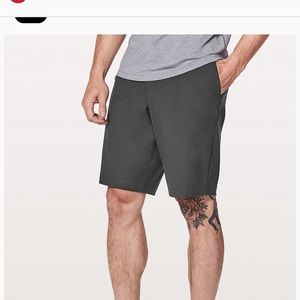 Men’s Lululemon Commission Short 11